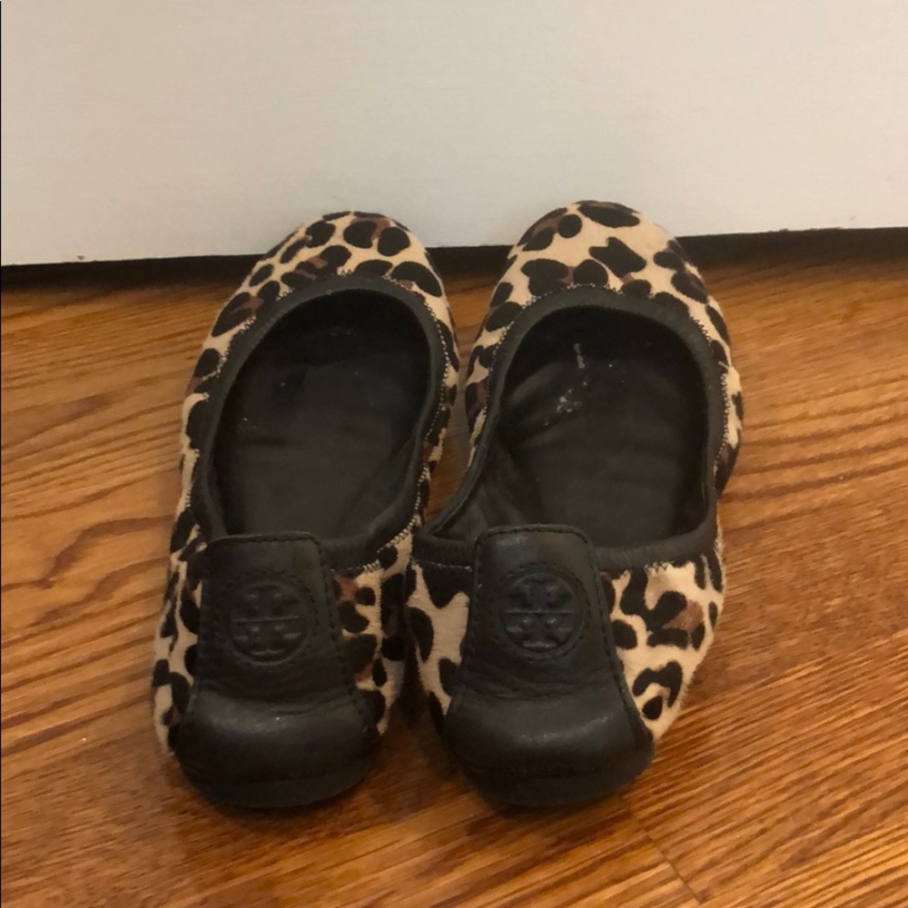 Tory Burch Leopard flats